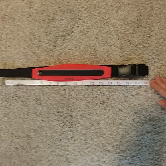 VS Pink hip pouch - Picture 3 of 3